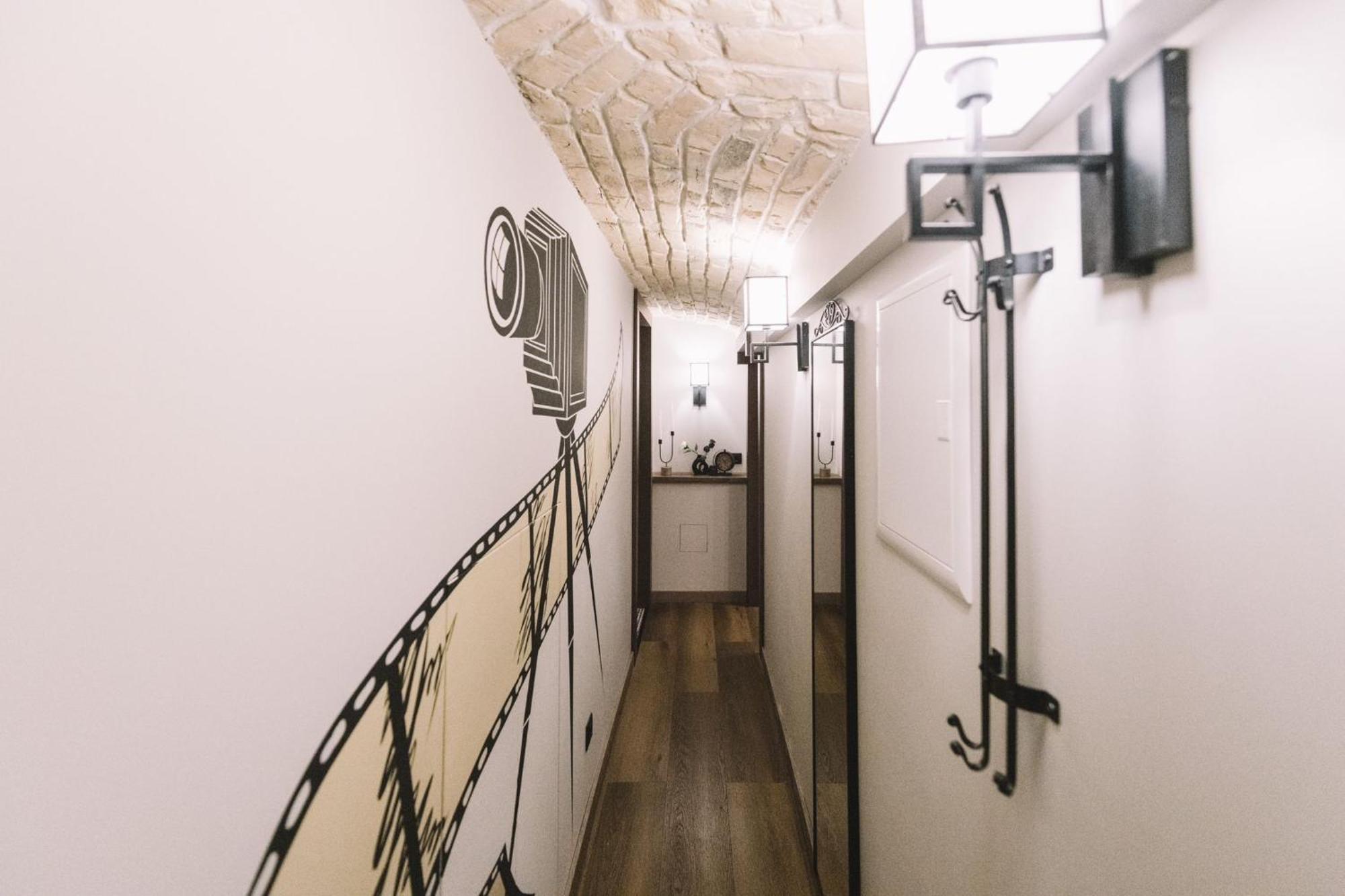 Photographer Rudolf's - Ground Floor With Separate Entrance Апартаменти