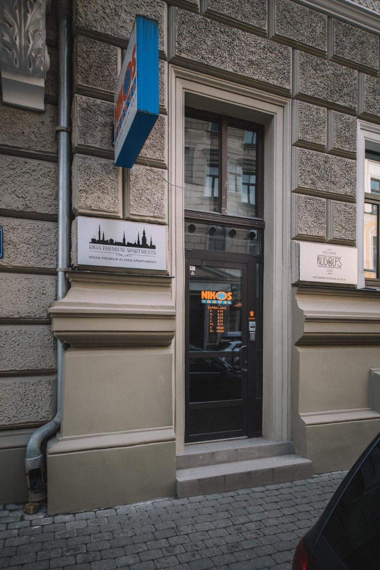 Photographer Rudolf's - Ground Floor With Separate Entrance Апартаменти