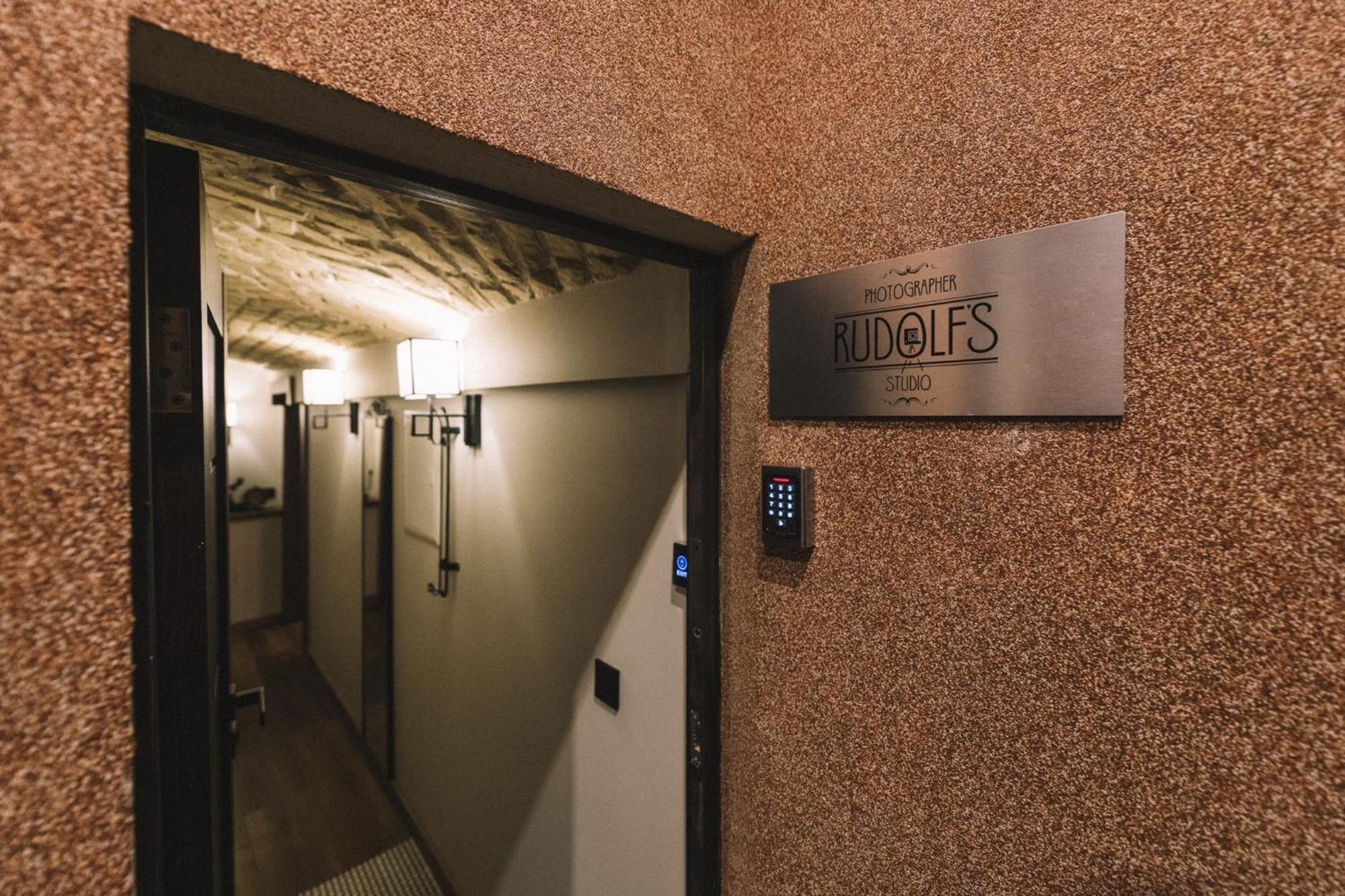 Photographer Rudolf's - Ground Floor With Separate Entrance Рига